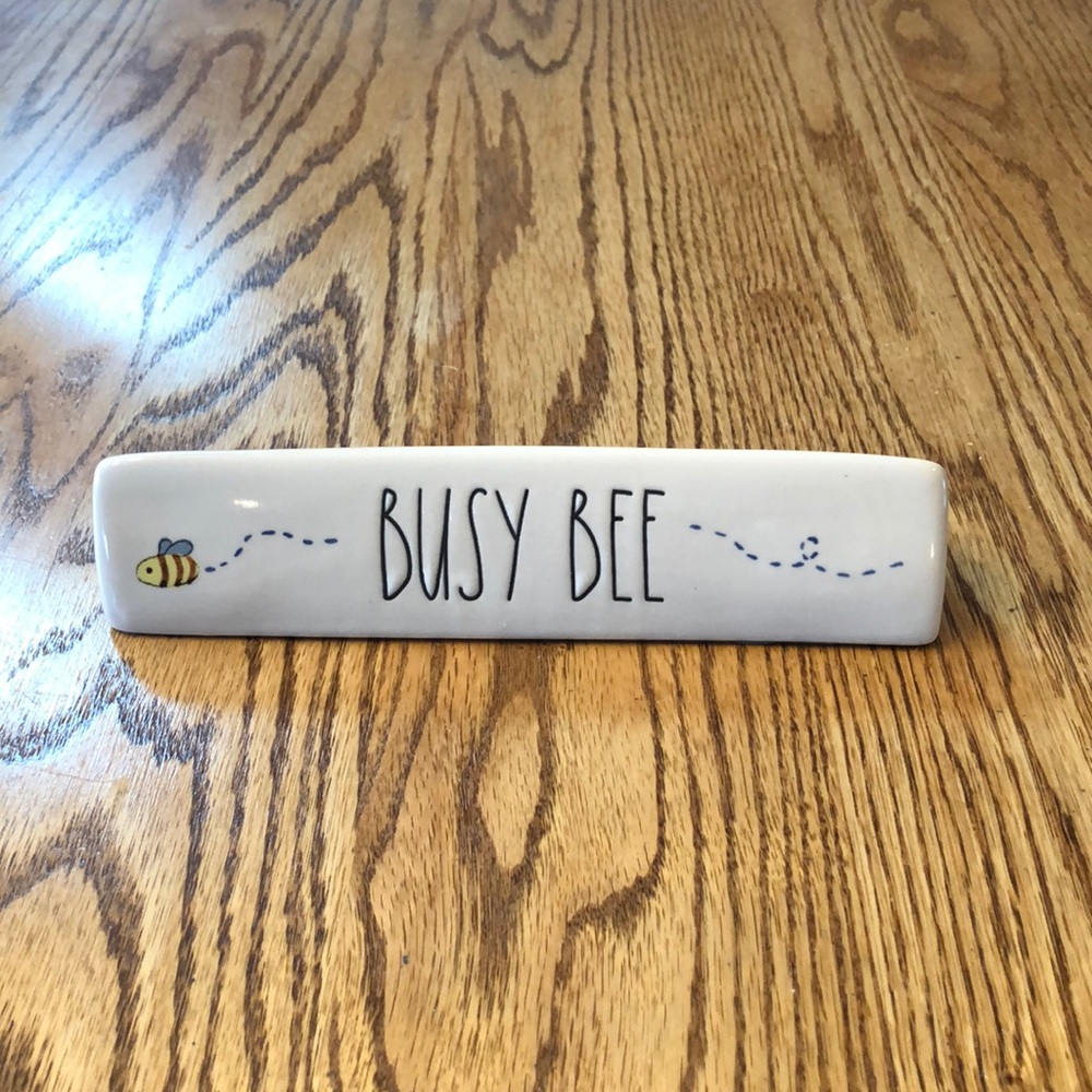 RAE DUNN BUSY BEE Desk Plaque